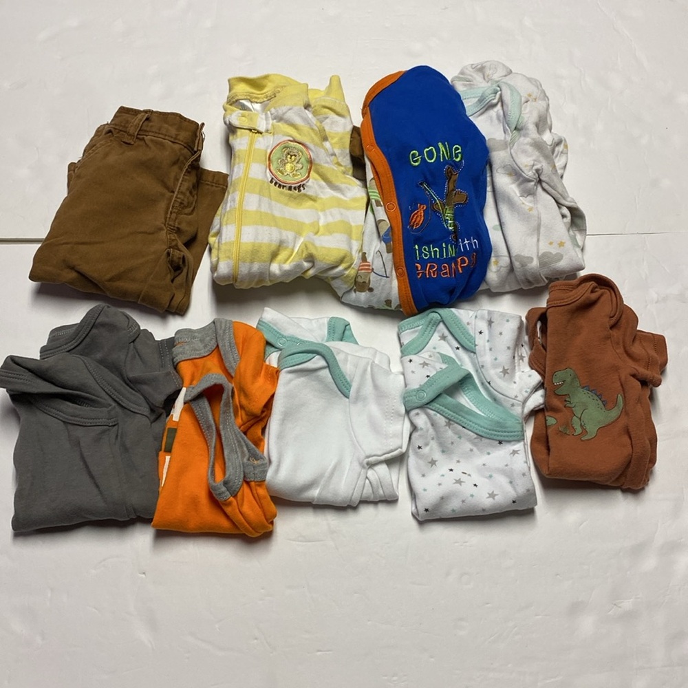9 Items Baby boy Clothing Bundle 3-6 M 5Short Sleeve Onesies 1 pant 3 Sleepers